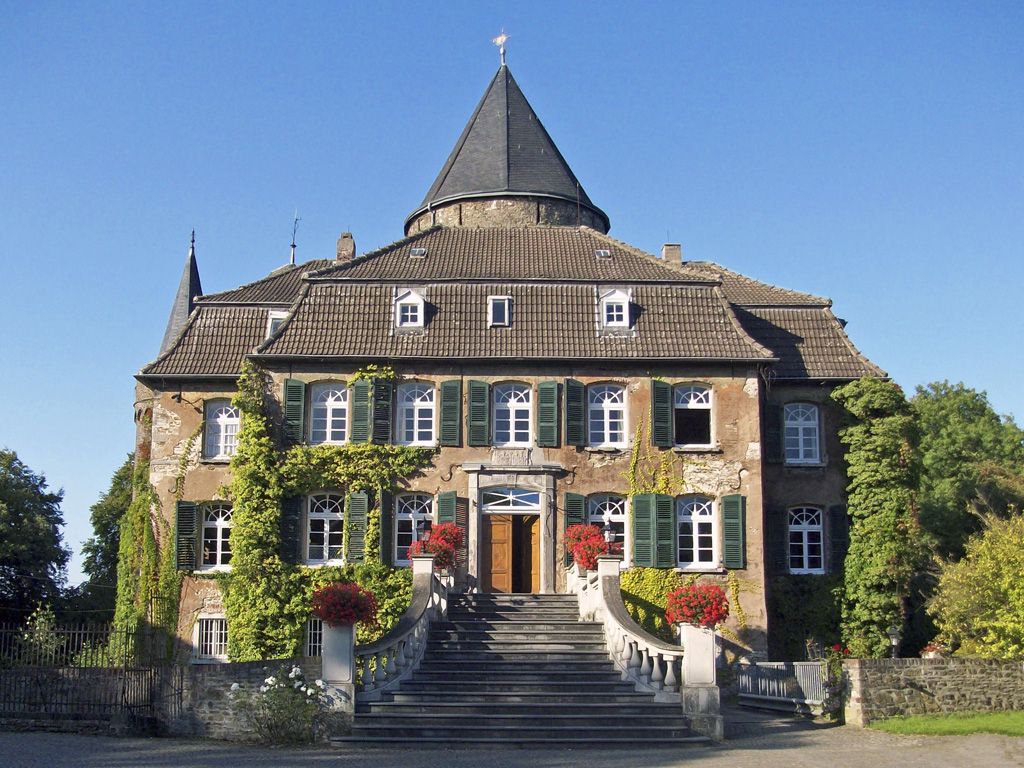 Schloss-Linnep.jpg